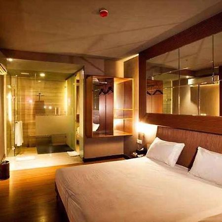 108 Hotel By Him Jakarta Exterior foto