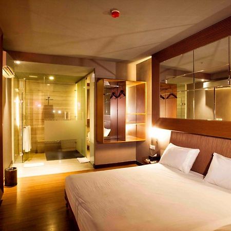 108 Hotel By Him Jakarta Exterior foto
