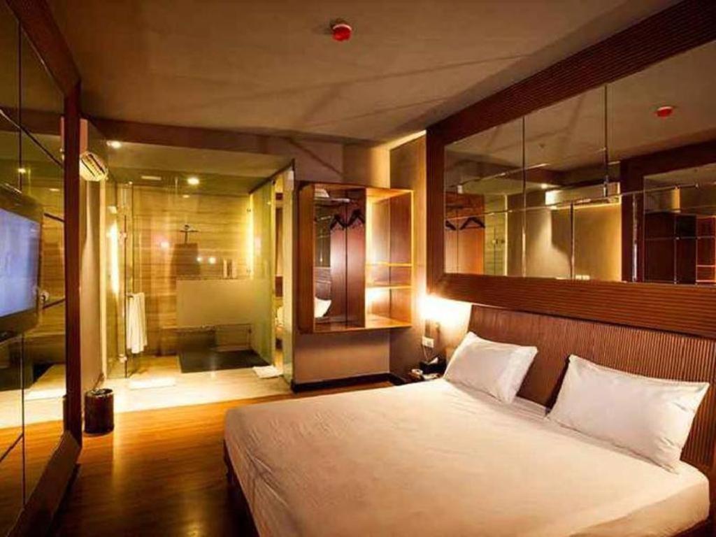108 Hotel By Him Jakarta Exterior foto