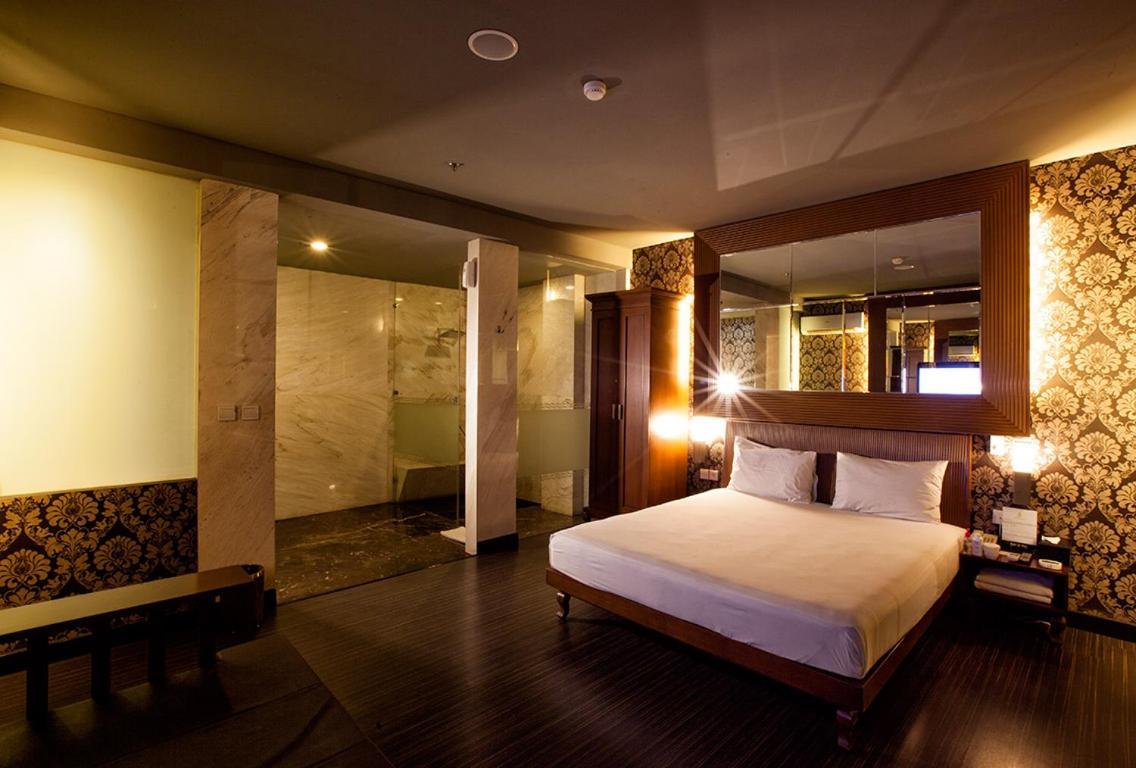 108 Hotel By Him Jakarta Exterior foto