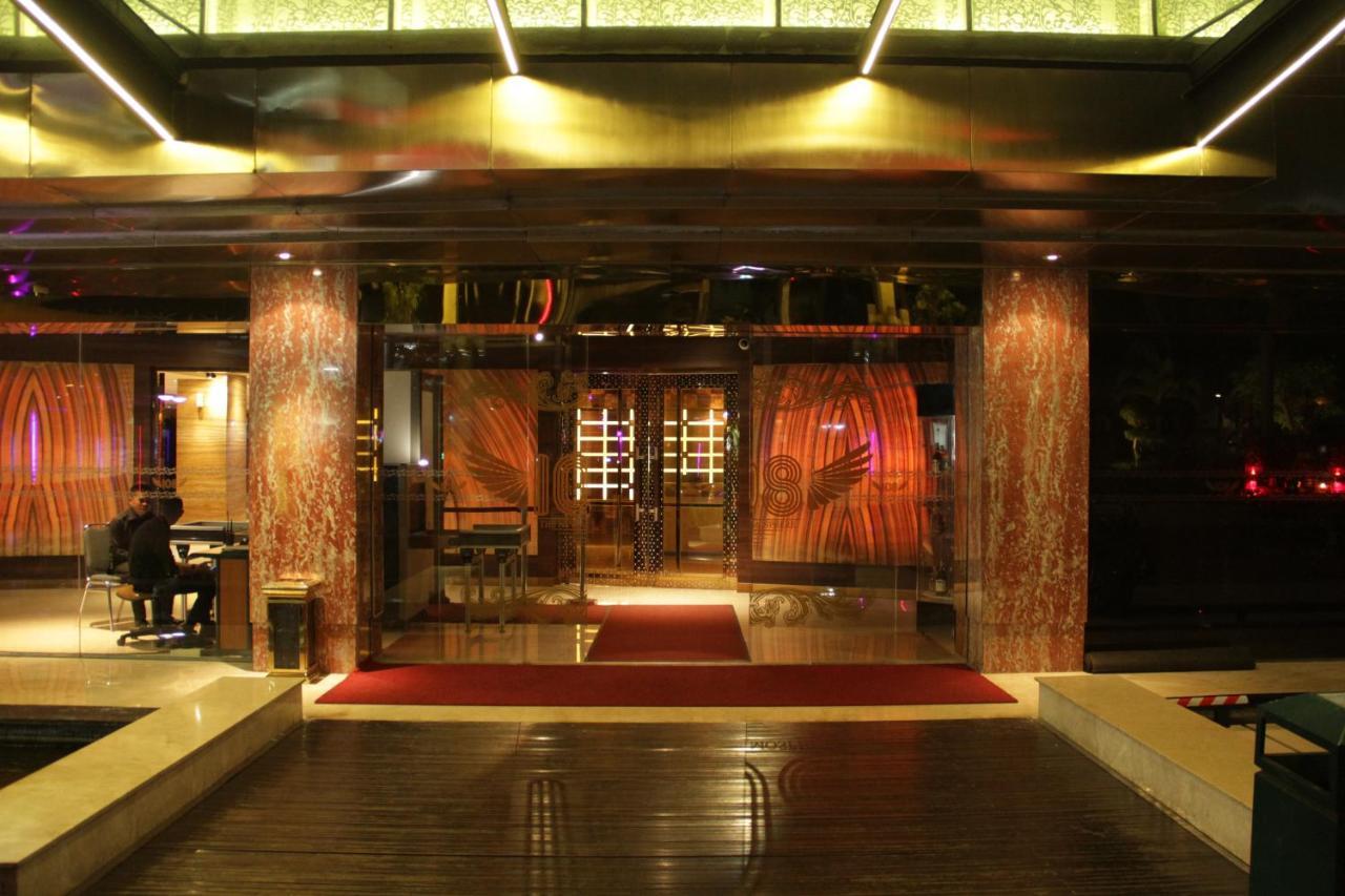 108 Hotel By Him Jakarta Exterior foto